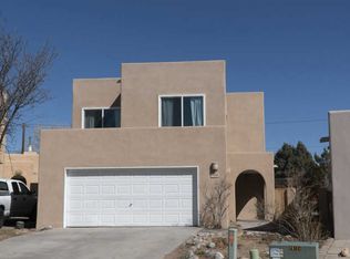 1420 Paseo Norteno, Santa Fe, NM 87507