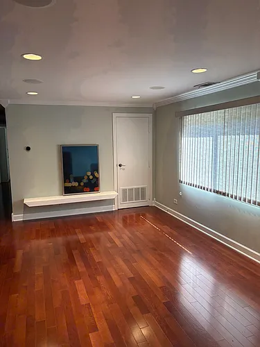 560 Vine Ave #203 Photo 1