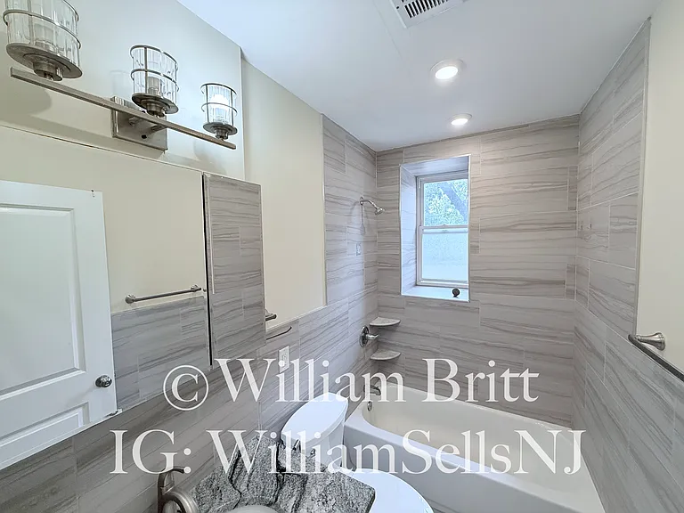 64-66 Sherman Pl #27 — Photo 16