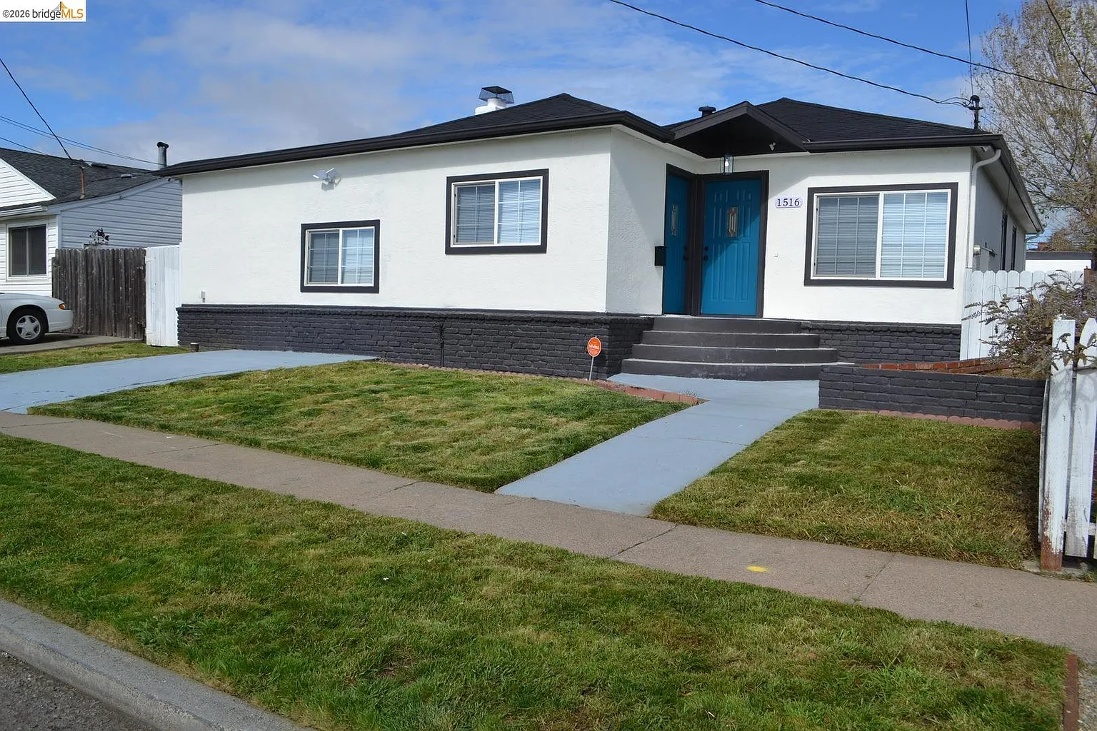 1516 Oscar St photo 1
