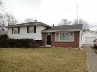 530 E 3rd St, Gilman, IL 60938
