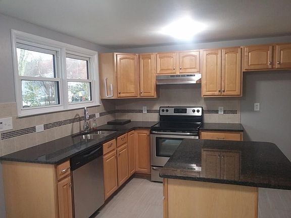 3rd image of 169 E Bacon St