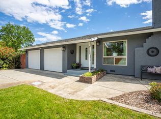 21923 Hillside Dr, Palo Cedro, CA 96073