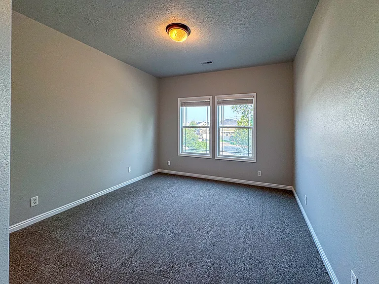 1223 W Cobblefield Ct — Photo 28