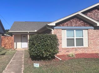 517 Crowley Rd, Arlington, TX 76012