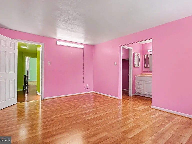 653 Franklin St — Photo 18