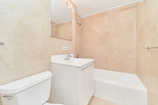 Rented by Living New York | media 8