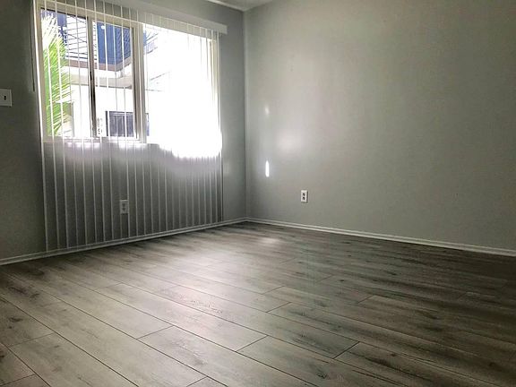 5th image of 923 Nolden St APT 3
