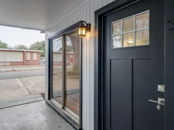 150 Pat Harrison St, Biloxi, MS