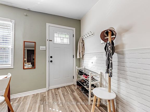 3rd image of 111 Jones Ave