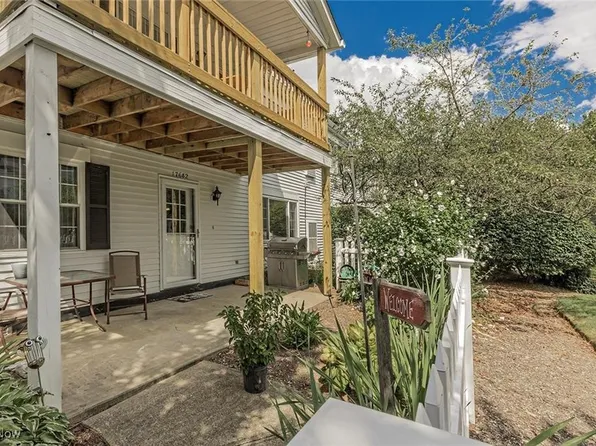 17682 Eastbrook Trl, Chagrin Falls, OH 44023