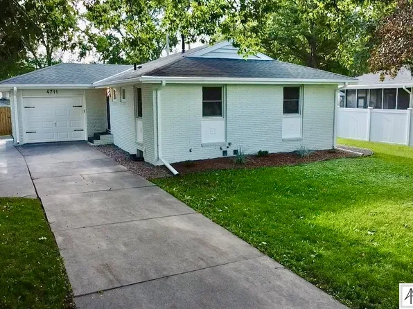 4711 S 45th St, Lincoln, NE 68516