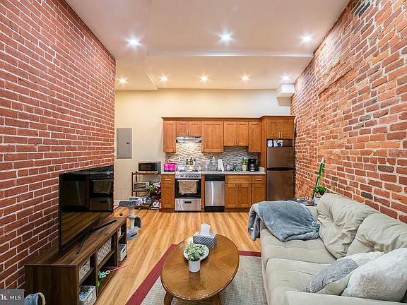 2nd image of 1122 E Passyunk Ave Unit 2