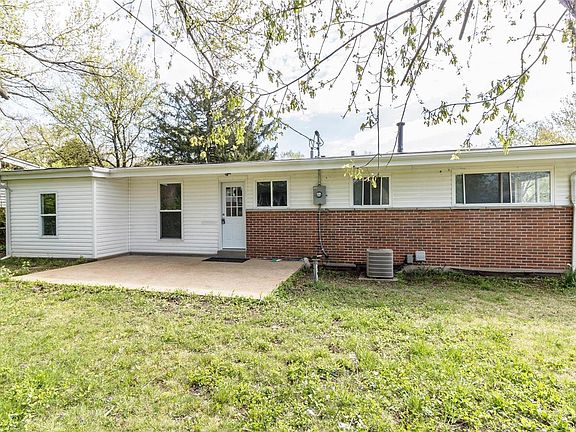 3rd image of 10751 Hallstead Dr