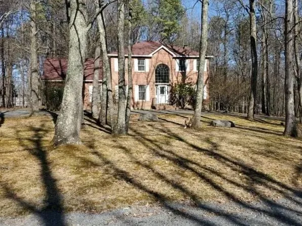 716 Teaberry Trl, Stroudsburg, PA 18360