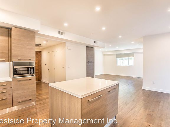 5th image of 10663 Kinnard Ave #102