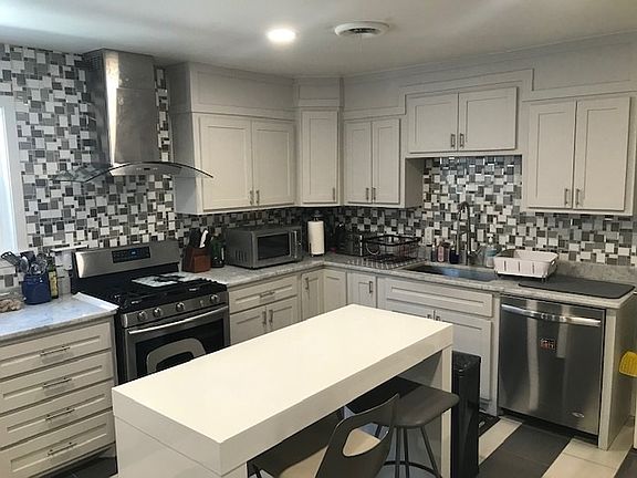 4th image of 302 Westhaven Dr