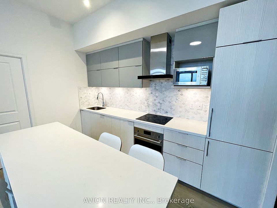 1st image of 10 Rouge Valley Dr W #925A
