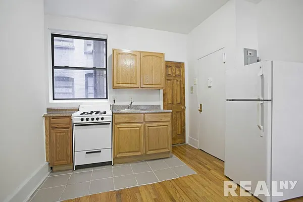 Rented by REAL New York | media 8