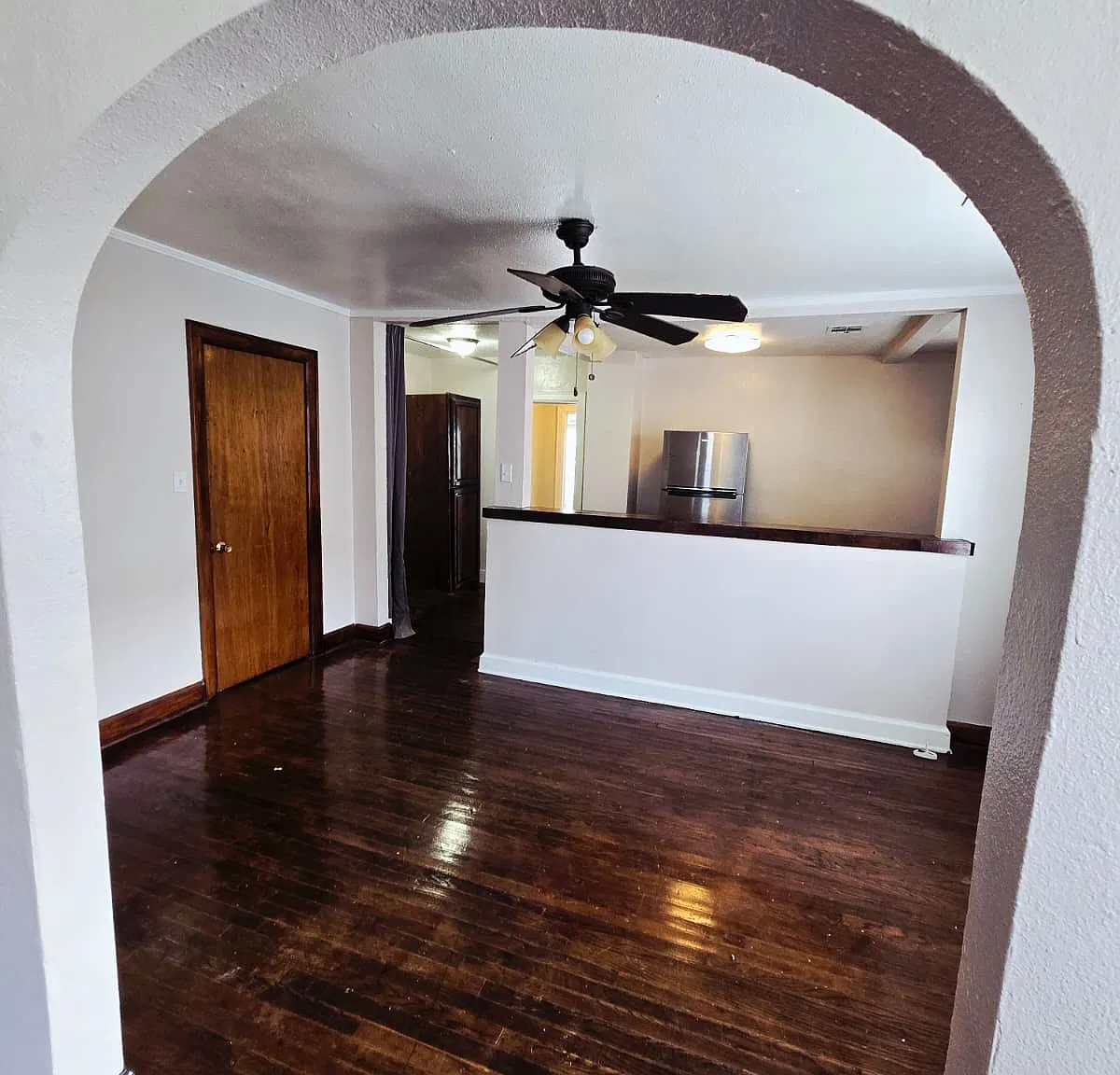 2 bed, 1200 sqft, $1,250 — Photo 2