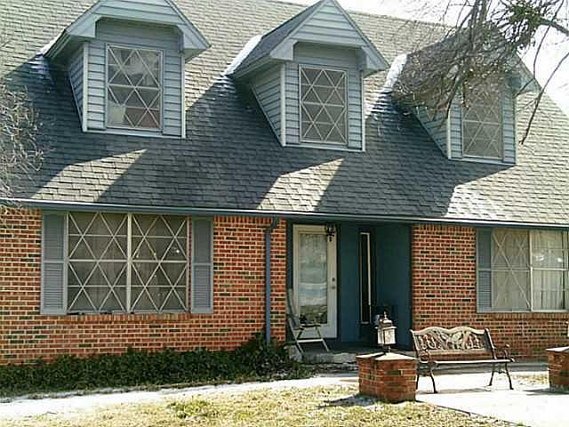 1st image of 622 N Park St