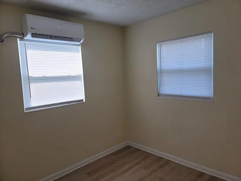 1700 Chaucer Rd — Photo 18