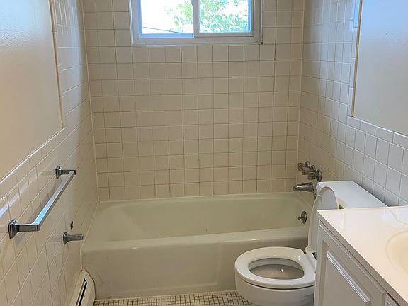 5th image of 94 Berkshire Ave #8