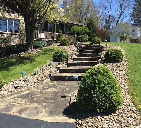 2nd image of 8134 Westhill Dr