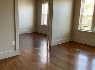 190-200 Oak St #200-3R, Holyoke, MA 01040