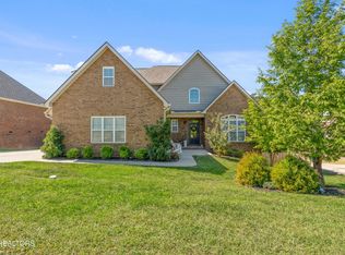 1739 Apple Grove Ln, Knoxville, TN 37922