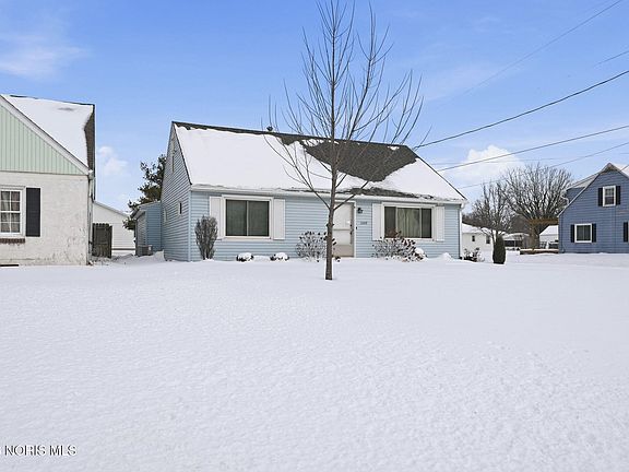 3rd image of 1600 Leland Ave