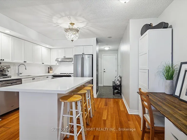 5229 Dundas St W #511 — Photo 13