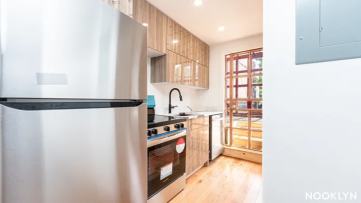 Rented by Nooklyn NYC LLC | media 16