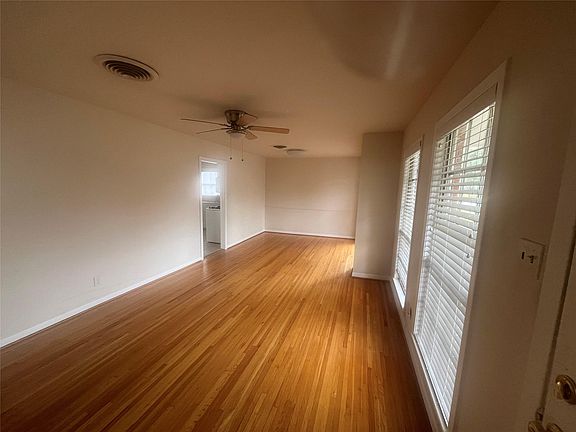 5th image of 6813 Rowan Ln