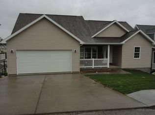 326 Butler Dr, Morgantown, WV 26508