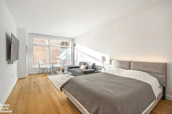 Rented by Brown Harris Stevens | media 2