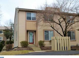 25 Citadel Cir, Chalfont, PA 18914