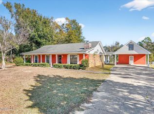 17080 Fenton Dedeaux Rd, Kiln, MS 39556