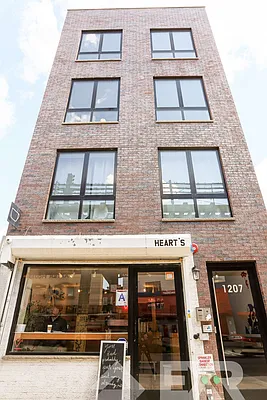 Rented by EXR | media 21