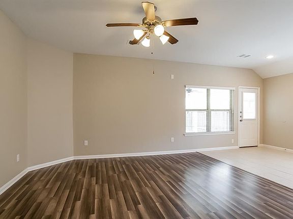 3rd image of 13223 Chanel Dr