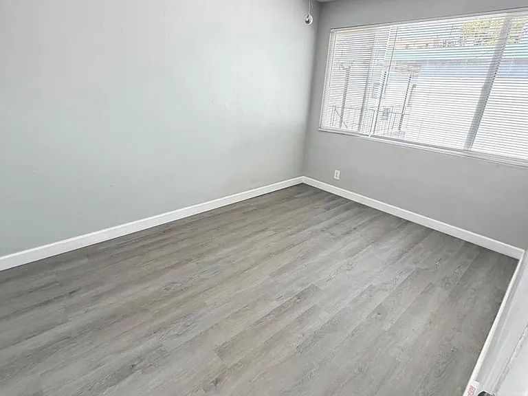 5641 Mildred St, San Diego, CA 92110 — Photo 11