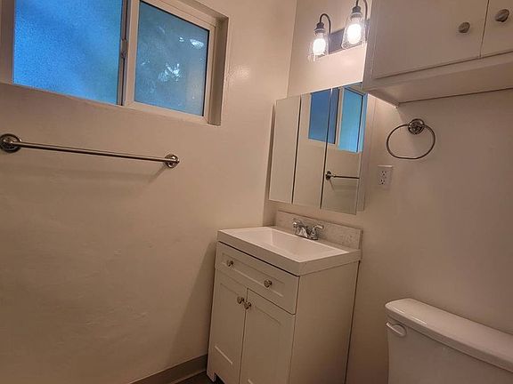 5th image of 7331 Newlin Ave APT F