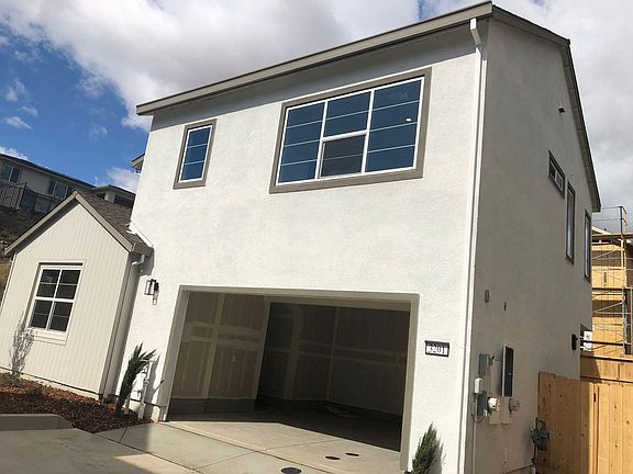 3rd image of 3201 Sunny Gate Ln