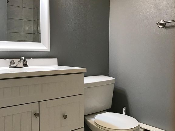 5th image of 998 W Beaver Creek Blvd #111