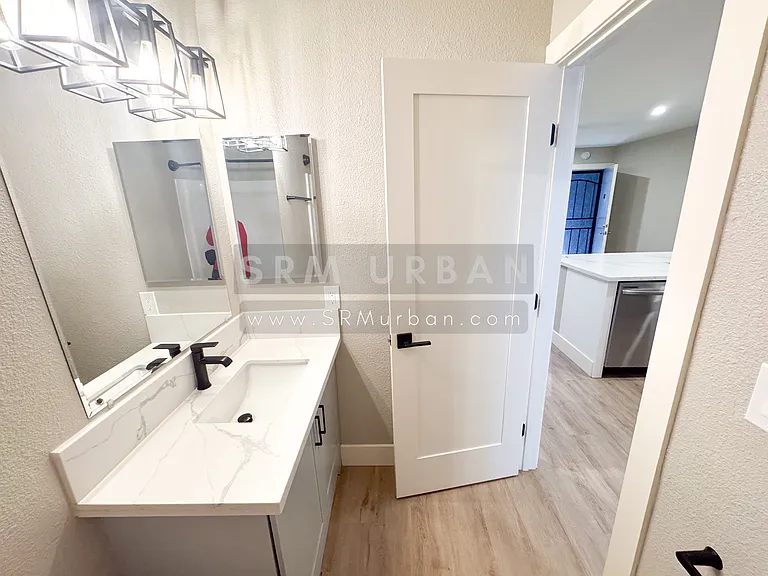 3041 C St #4 — Photo 14