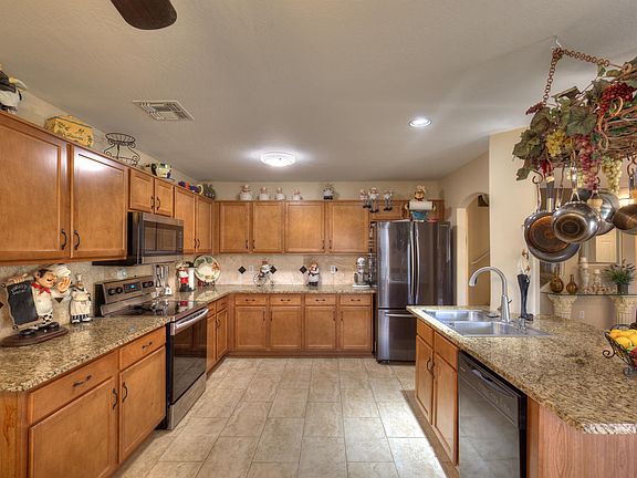 2nd image of 1449 E Stirrup Ln
