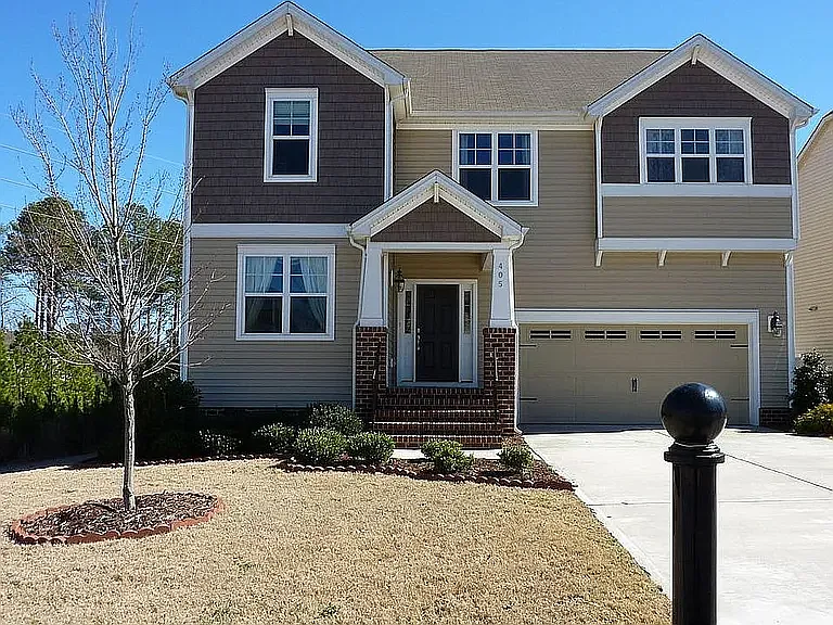 405 Garden Square Ln — Photo 1