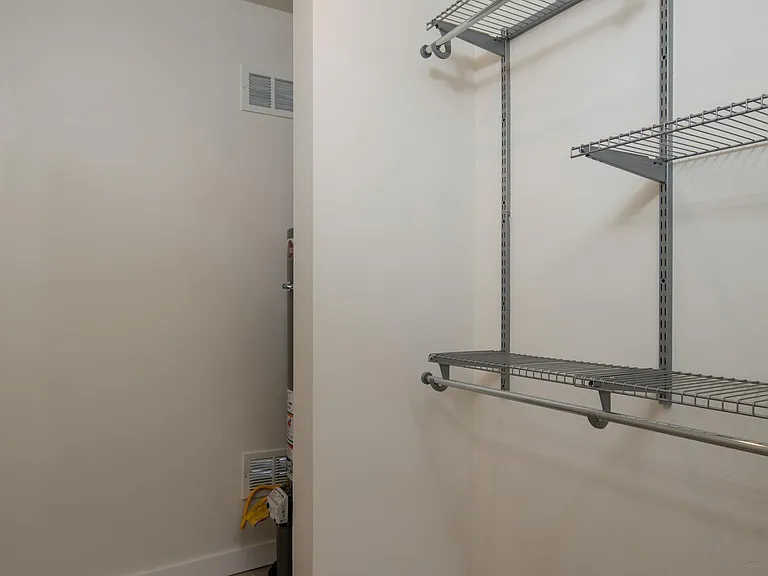 715 S Prospect Ave — Photo 17