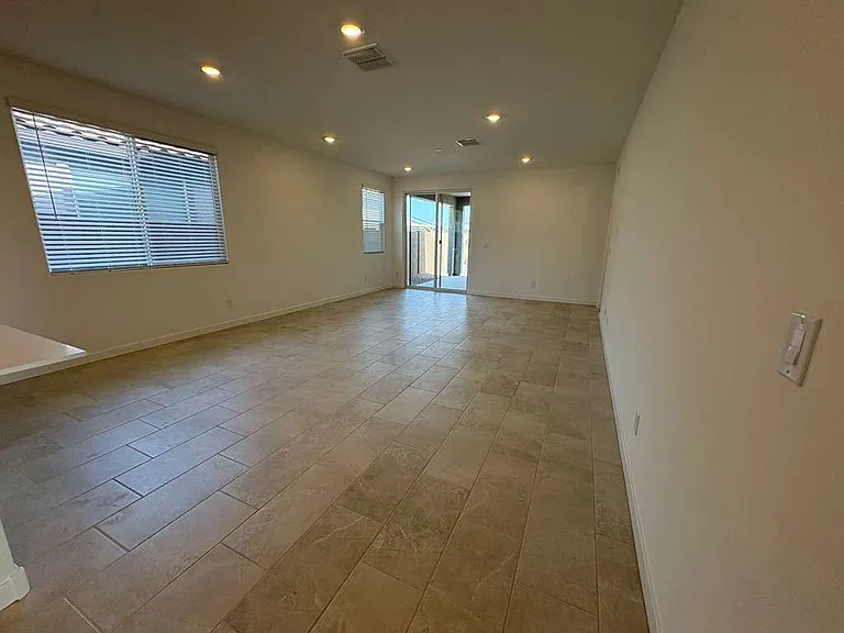 4738 E Kenneth Ln — Photo 19