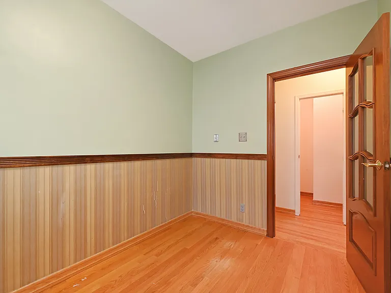 100 Avenue P #315 — Photo 2